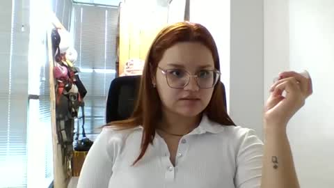 Lary online show from November 10, 3:48 pm