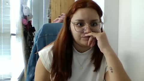 Lary online show from October 6, 4:36 pm