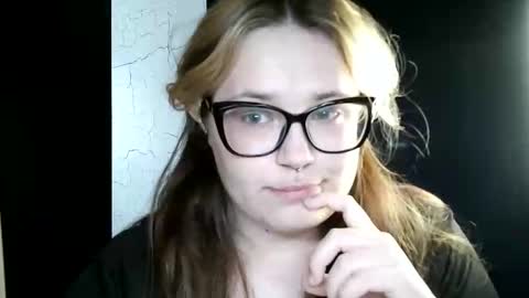 blesskitty_ online show from September 14, 1:01 pm