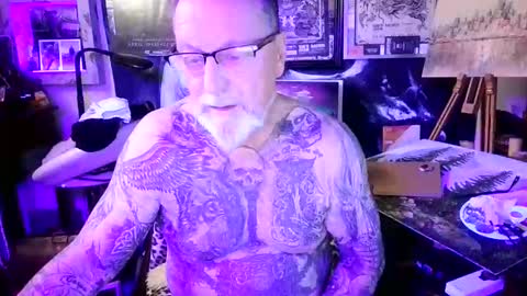blindsurfer780299 online show from May 4, 4:52 am