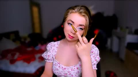 Nicole online show from March 2, 5:08 am