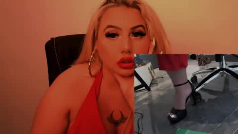 blondedolltia online show from July 9, 6:28 am