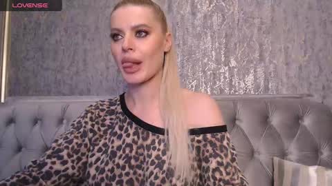 Helen online show from January 19, 12:38 am