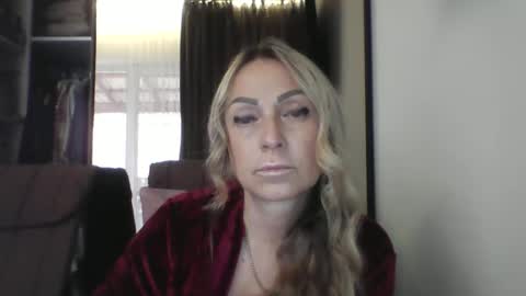 Iren online show from October 14, 8:28 am