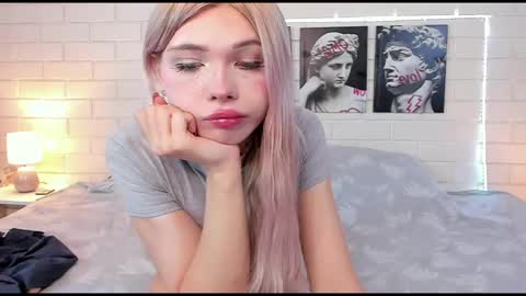 Snapshot of blondy_fina chatting on September 10, 4:57 am blondy_fina online show from September 10, 4:57 am