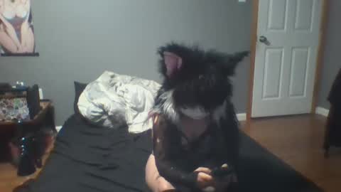 bloodmoonwolfie88 online show from September 12, 9:28 pm