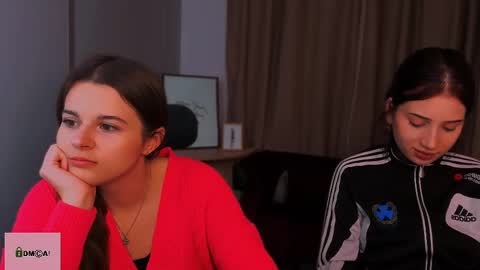 Jasmine online show from December 17, 11:17 am