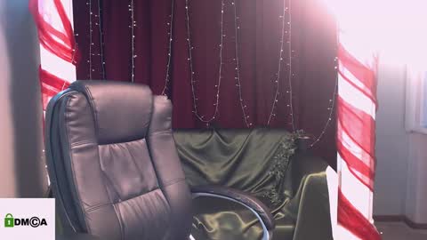 Jasmine online show from January 3, 1:46 pm