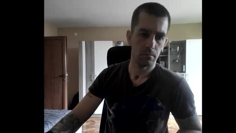 Runaway online show from October 19, 10:31 am