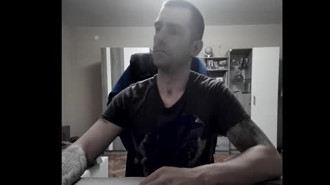 Runaway online show from November 8, 7:17 pm