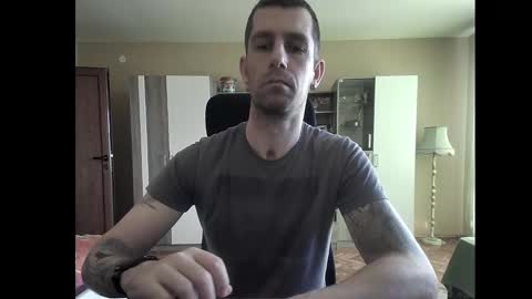 Runaway online show from January 9, 12:30 pm