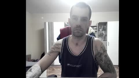 Runaway online show from October 14, 7:50 pm