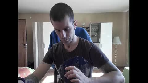 Runaway online show from February 13, 8:48 am