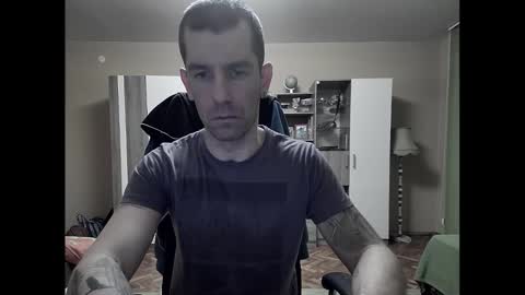 Runaway online show from February 5, 9:18 pm