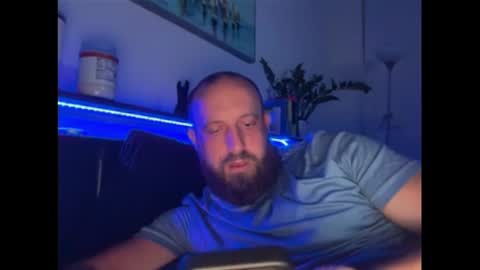 blue_eyes247 online show from June 15, 4:04 am