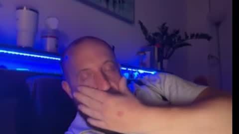 blue_eyes247 online show from June 13, 8:47 am
