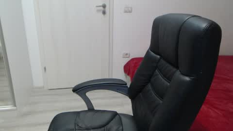 Juliet online show from April 5, 4:26 pm