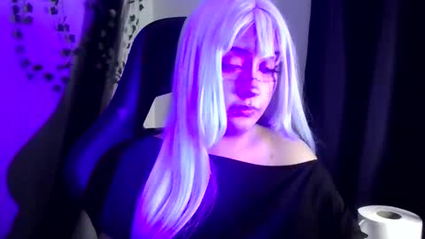 blue katt online show from January 9, 2:50 am