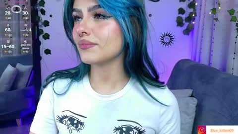 blue_kittenn online show from May 26, 4:07 am