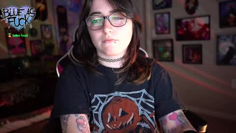 Blue online show from January 11, 1:16 am