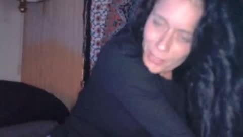 Snapshot of blueeyedlie chatting on October 2, 4:33 am Blueeyedlie online show from October 2, 4:33 am
