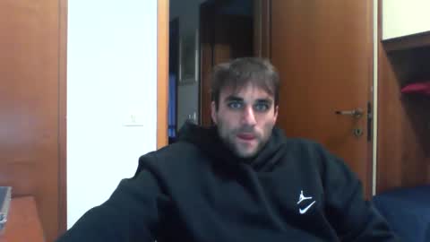 bluejoee online show from October 17, 4:33 pm