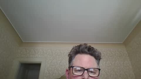 bluemoose70 online show from December 4, 5:16 pm