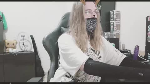 Blue online show from December 17, 12:17 am