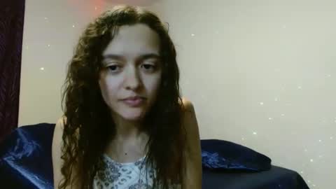 bluevixen7 online show from December 5, 12:03 am