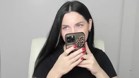 Kelly online show from October 31, 7:09 am