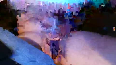 Snapshot of blumerxxx chatting on October 12, 10:22 pm blumerxxx online show from October 12, 10:22 pm