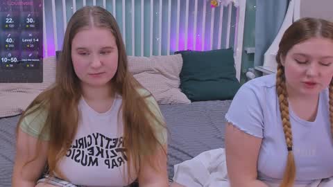 Ellie3 online show from February 3, 6:39 pm