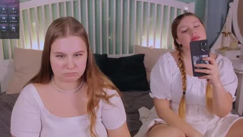 Ellie3 online show from February 15, 2:55 pm