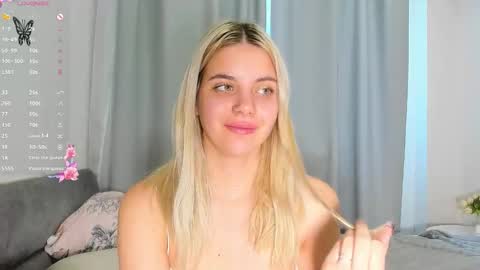 Chloe online show from October 4, 8:12 am