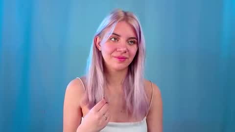 Chloe online show from October 23, 6:15 am