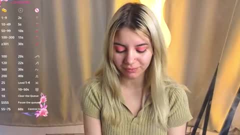 Chloe online show from October 20, 7:13 am