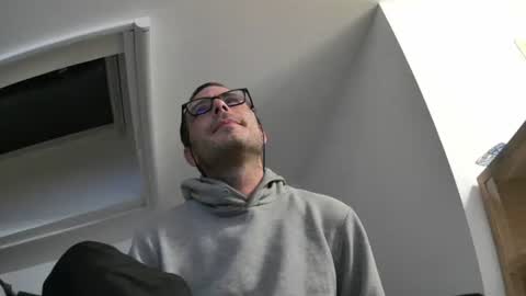 bo22222222 online show from October 14, 9:51 pm