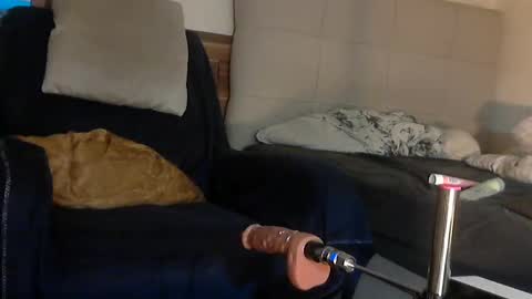 bobbytoyyboy online show from March 2, 5:36 pm