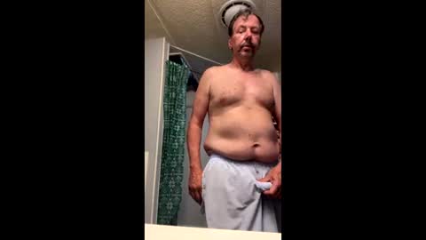 bobfromnc904515 online show from June 8, 6:20 pm