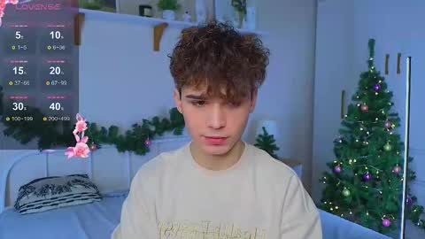 ALEXPVT IS OPEN online show from December 15, 9:49 am