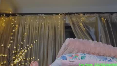 Bomb Ass online show from September 25, 8:05 pm