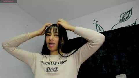 BONIE WILLS online show from May 7, 12:34 pm