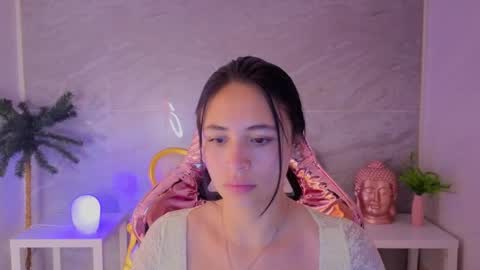 Bonnie  online show from April 24, 1:13 pm