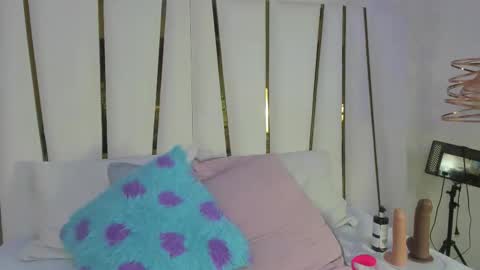 Bonnie online show from October 13, 7:16 pm