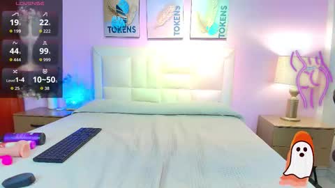 Bon Bon  online show from October 27, 9:37 pm