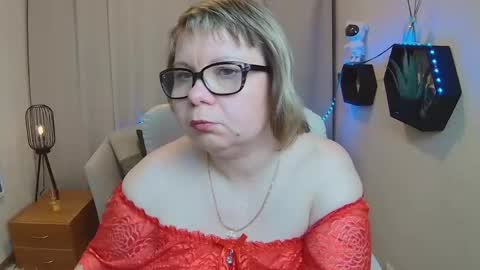 bonnnyboobsy online show from May 10, 12:22 pm