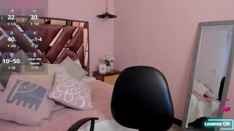 Bonny Jones online show from October 29, 8:31 pm