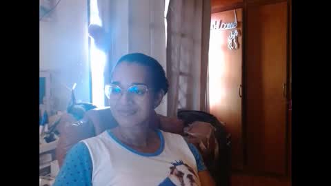 Queen Bon Vivantt online show from February 6, 7:40 pm