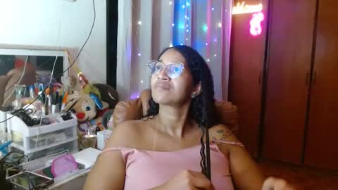 Queen Bon Vivantt online show from March 3, 1:21 am