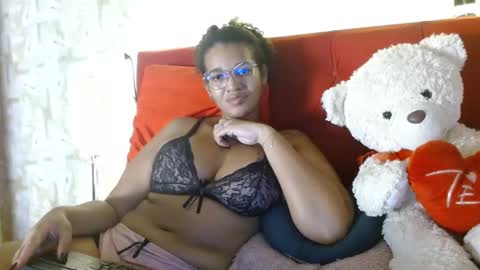 Queen Bon Vivantt online show from January 27, 1:09 pm